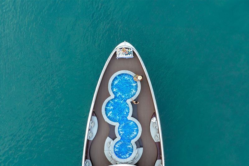 Symphony Cruise Ha Long Bay – Luxury Day Cruise Experience